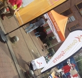 ind_buurt_fest_met_vlag